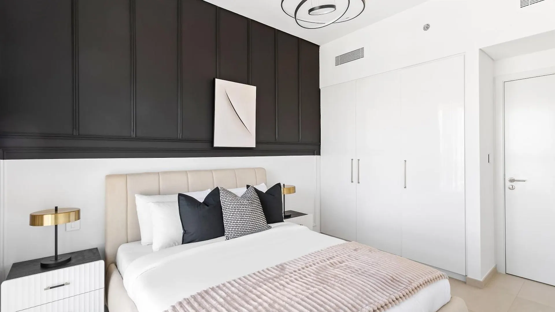 Silkhaus Superior 1Bdr In New Tower Pool & Gym Apartment Dubai
